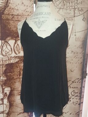 LOFT Black Scallop-Edge V-Neck Cami